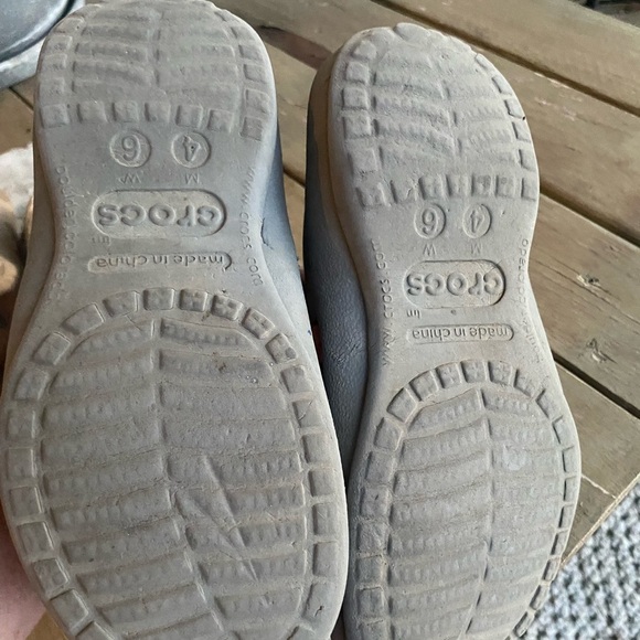 $19 clearance Crocs Flip Flop Sandals Women's 6 Pink Gray Slip On S16 - Picture 8 of 10